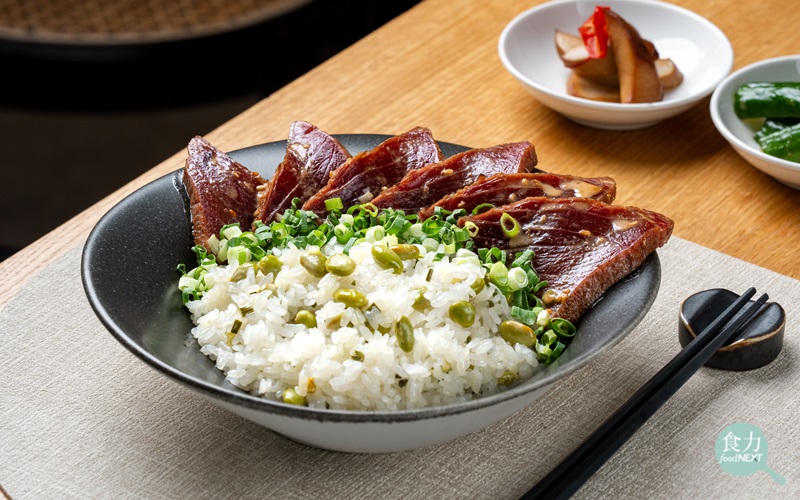 炙燒鮪魚芝麻醬與毛豆白飯